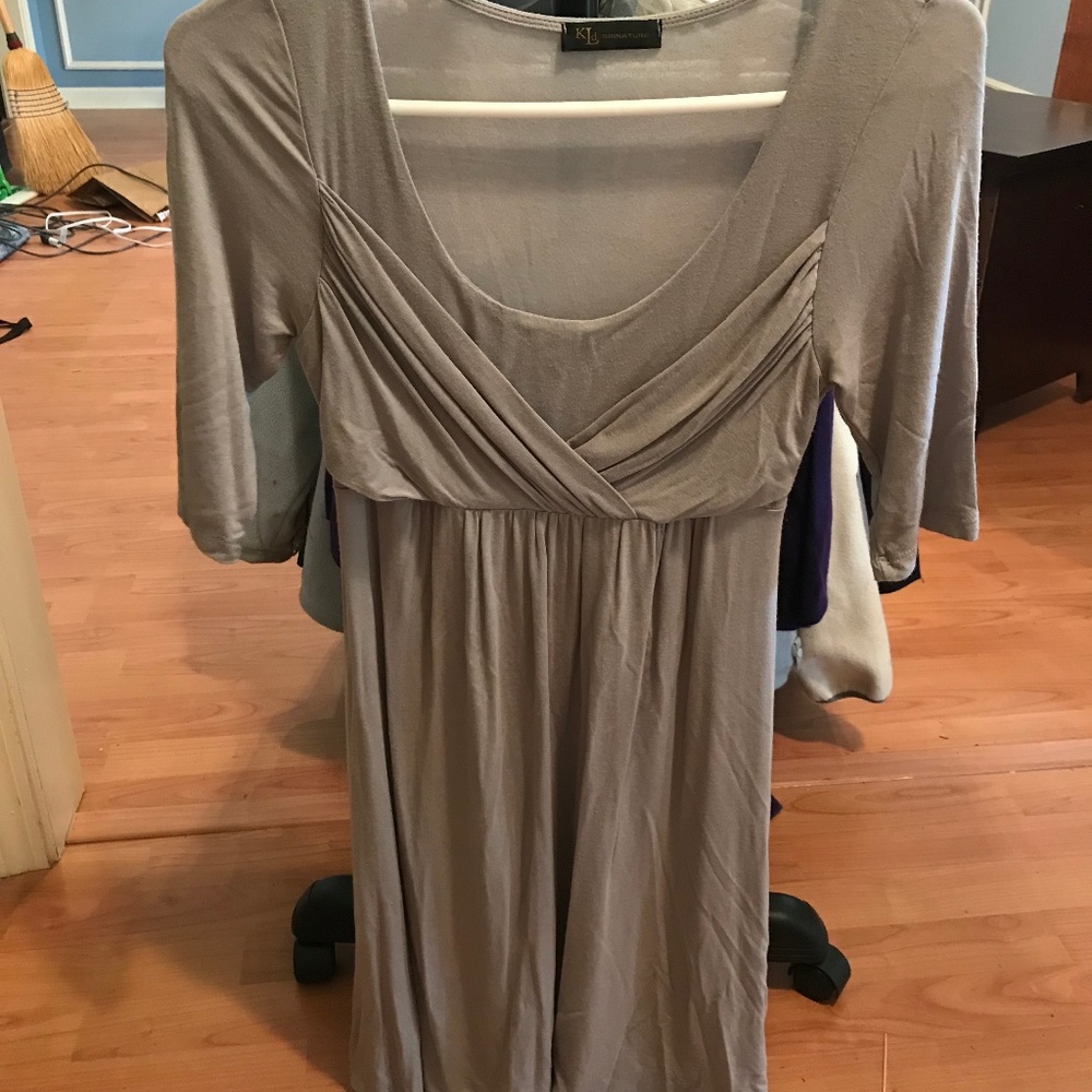 grey dress